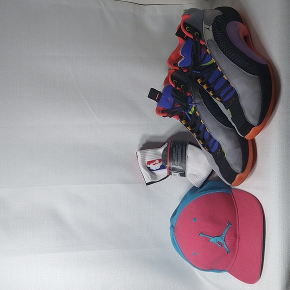 Jordan Other - Vintage Bundle: Nike Air Jordan 35s, Jordan hat